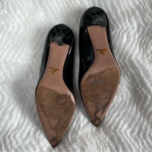Prada black patent leather pointed toe kitten heels pumps Size 38.5/8.5 - Picture 6 of 11